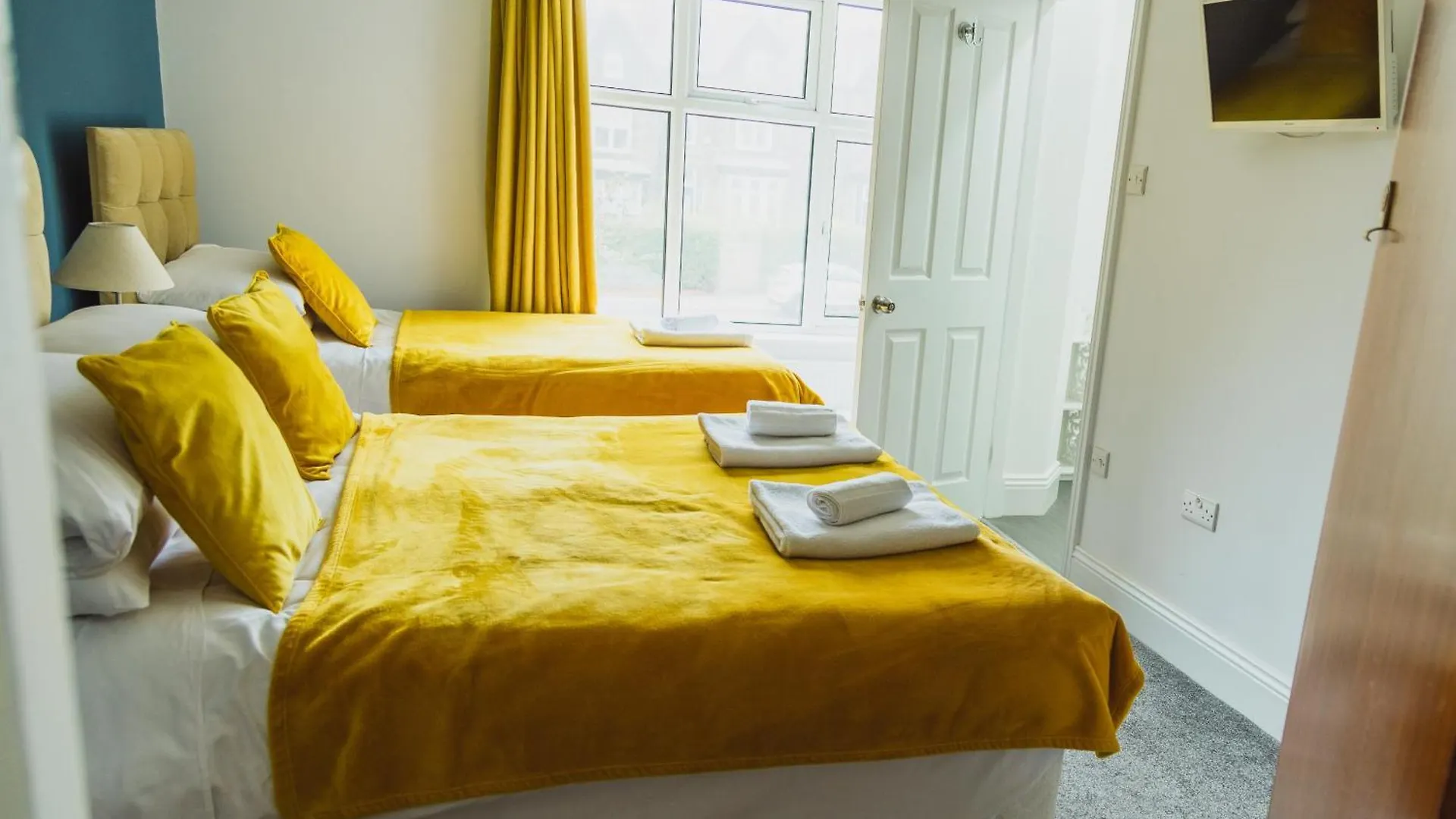 The Beechwood Bed & Breakfast Leeds  Leeds (West Yorkshire)